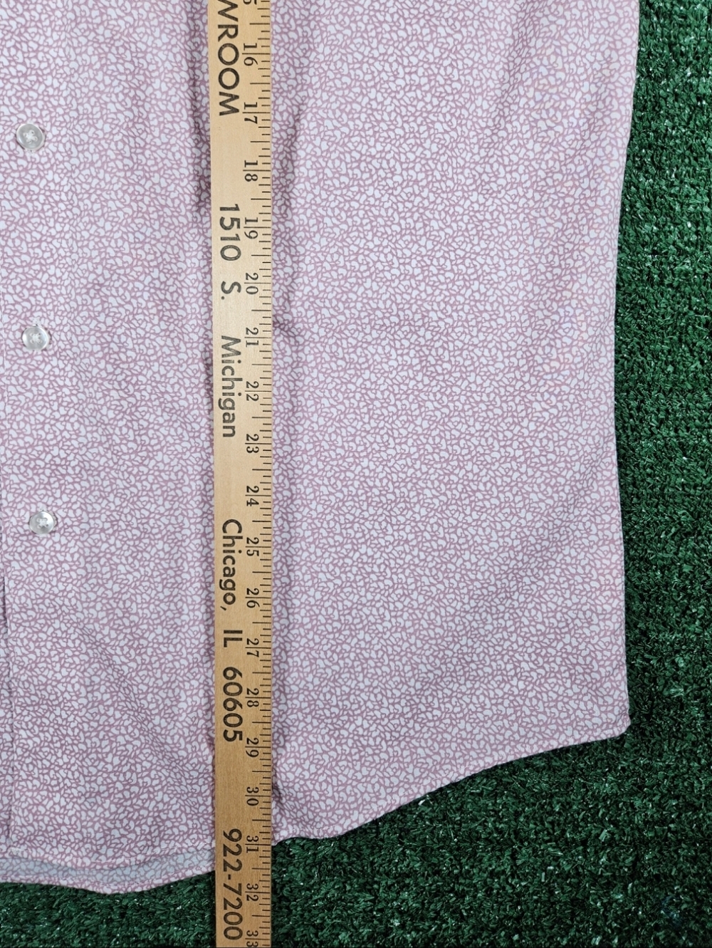 Van Heusen Short Sleeve Casual Button-Down Shirt / Mens Size Large - Picture 4 of 11